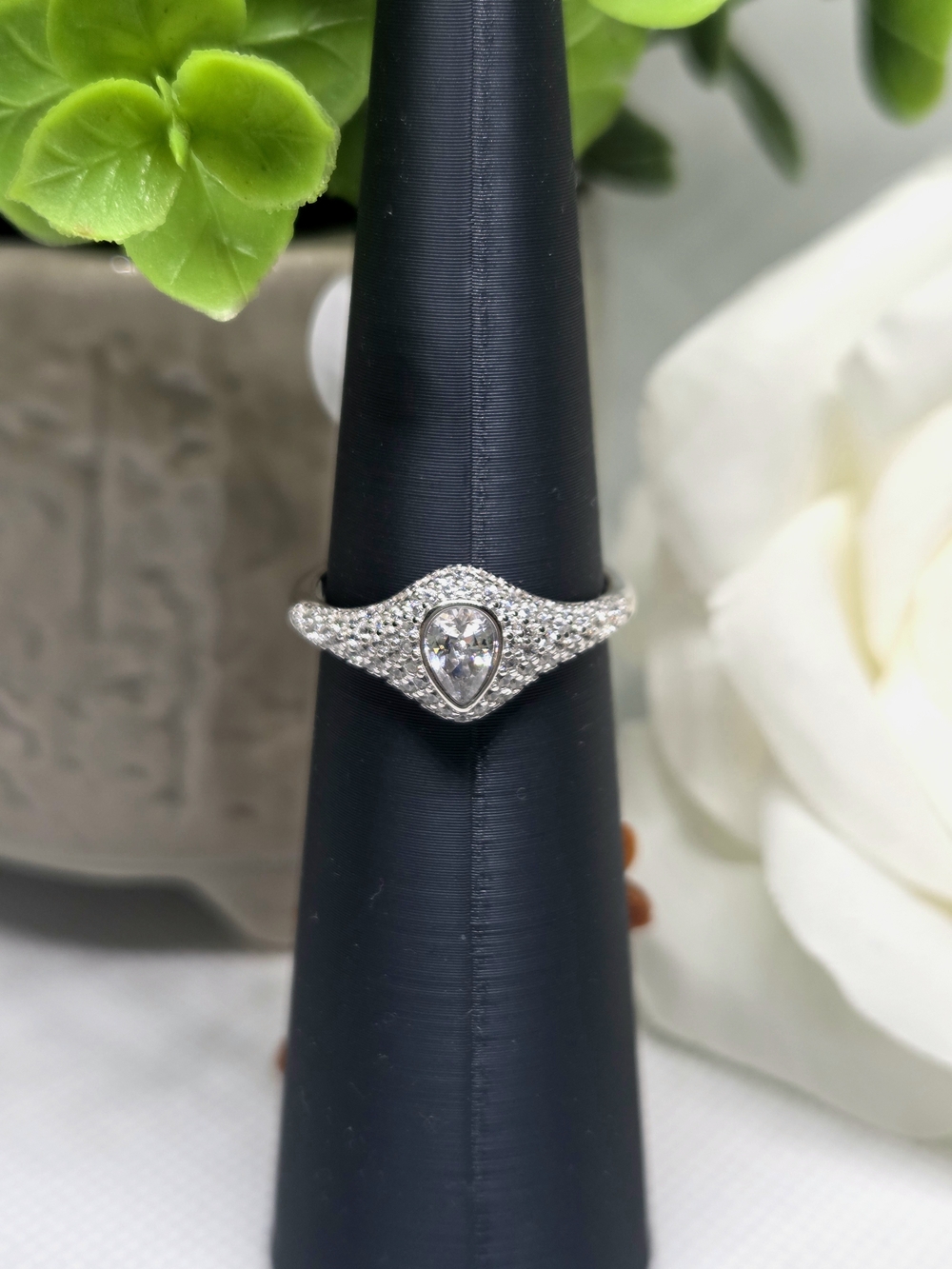 BP Elegant Silver Teardrop Halo Ring